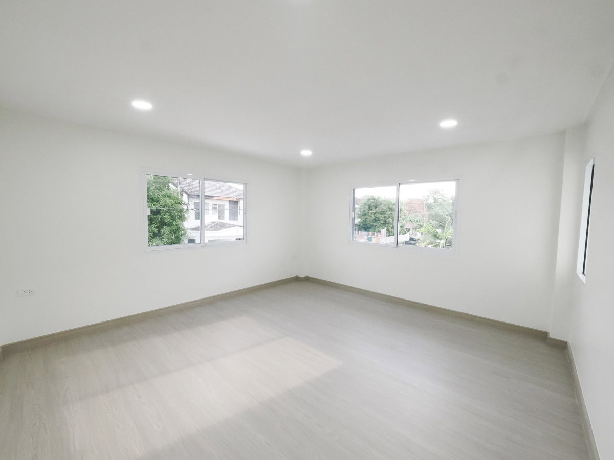 รูป ขายราคาพิเศษ บ้านเดี่ยว 2 ชั้น ขนาด 80.3 ตรว. 3นอน 3น้ำ ม.อู่ทองเพลส2 บ้านหลังใหญ่ ถนนเมน ฟังชั่นดีเยี่ยม พร้อมเฟอร์ [เปียร์​นนท์-ลำลูกกา] - รูปที่ 40/58