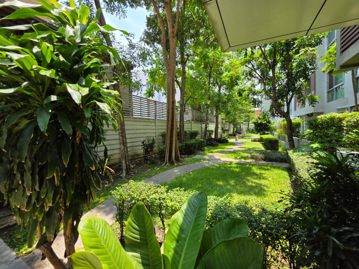 picture Selling A Space Asoke-Ratchada, Building A. Perfect for introverts!! 🔛 ✔️Seeking peace and quiet ✔️Personal space - 15/17