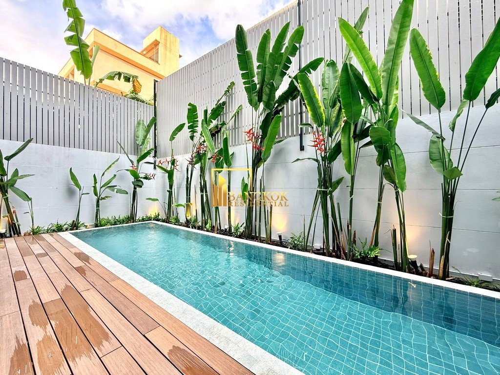 รูป Incredible 4 Bedroom Luxury Pool Villa in Thong Lo Area - BR27616SH - รูปที่ 15/55