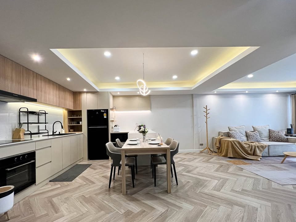 รูป WS7423 🏡✨ ทาวน์เฮาส์รีโนเวทใหม่ เอกมัย 22 / ปรีดีพนมยงค์ 41 ใกล้ BTS พระโขนง เลี้ยงสัตว์ได้ เพียง 120,000/เดือน - รูปที่ 6/17