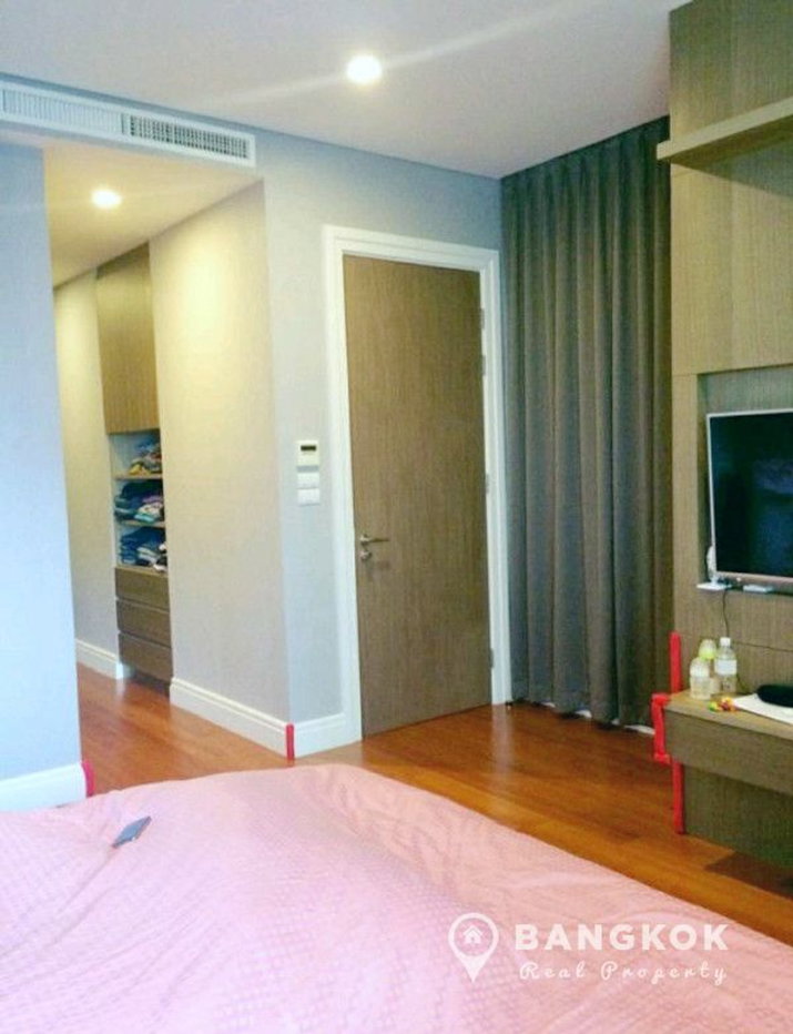 picture Bright Sukhumvit 24 | Spacious 3 Bed 3 Bath Duplex  - 10/18