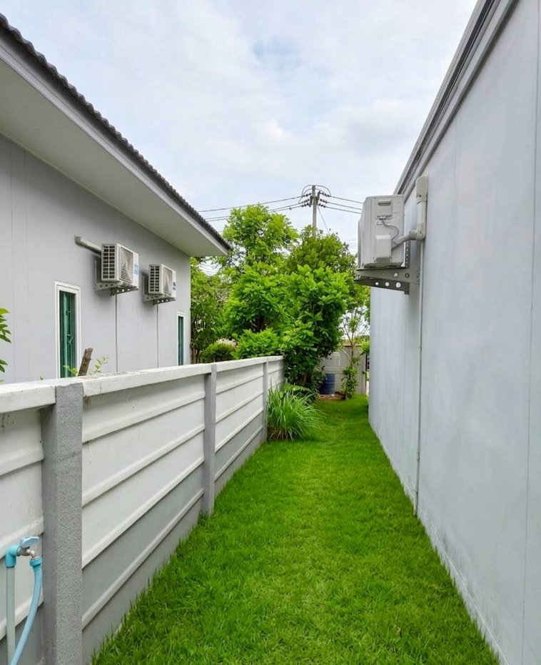 รูป 🏡 บ้านเช่าโครงการคุณภาพ ทำเลเงียบ ปลอดภัย น่าอยู่มาก (ศรีธานีอิงแลนด์) - รูปที่ 2/24