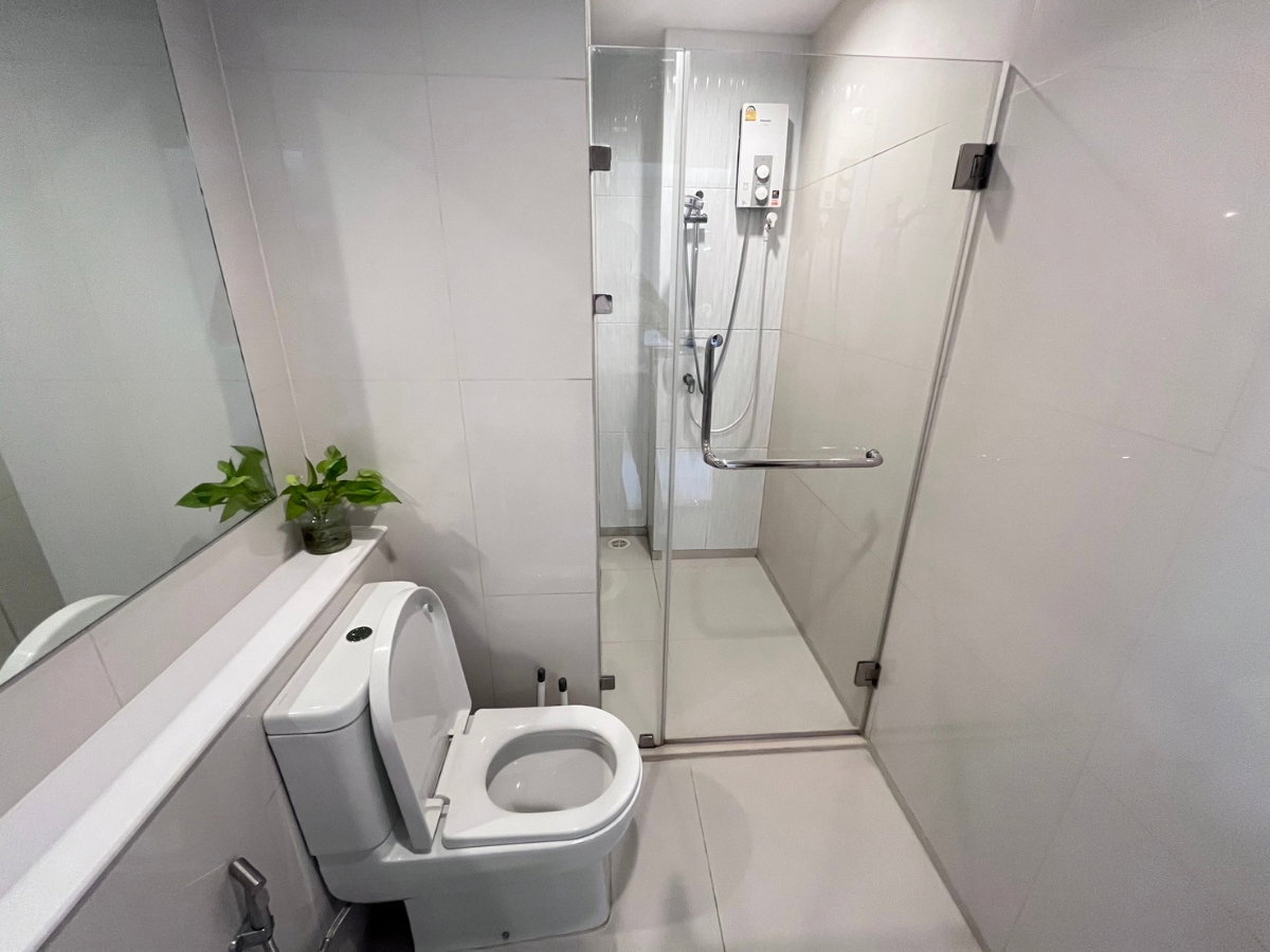 picture For Rent: Life One Wireless, 25,000 THB/month [OMN0027] - 10/20