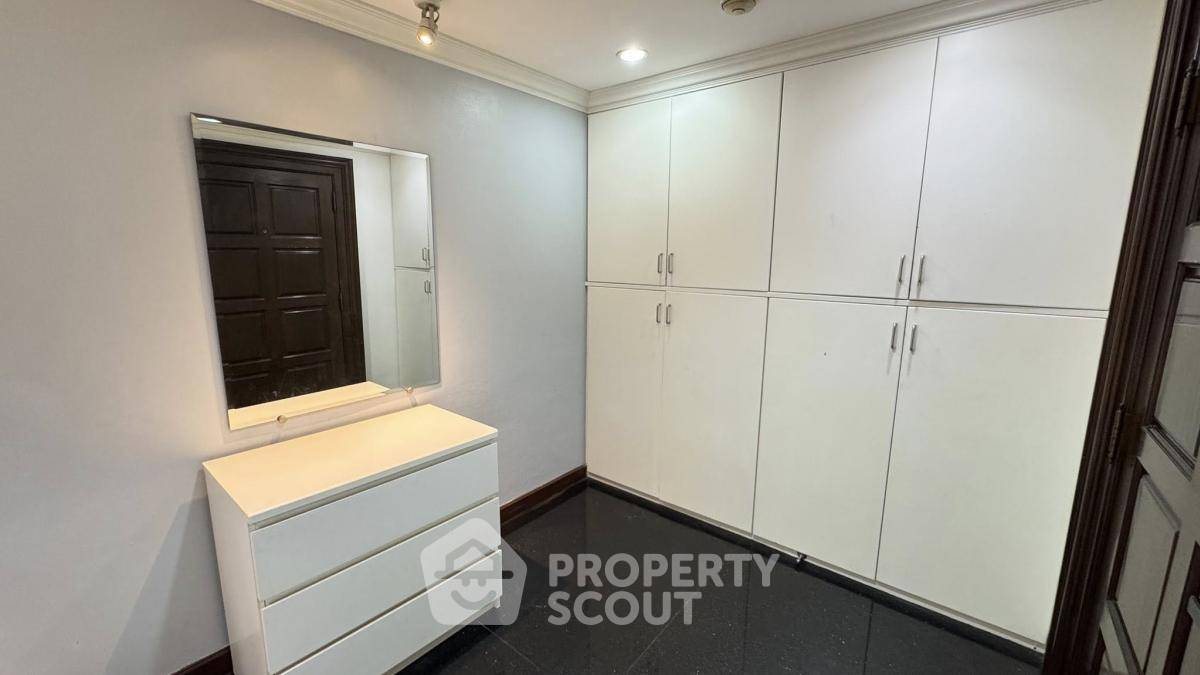 picture 3-BR 164 Sqm Condo At Richmond Palace Near BTS Phrom Phong (ID 2886154) - 10/10