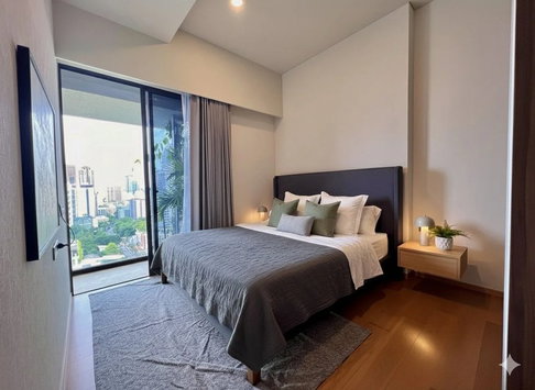 A035067 Siamese Exclusive Sukhumvit 31