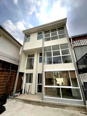 ทาวน์โฮม ถนนพัฒนาการ : S1230 🏡✨ ขาย Townhome พระราม 9 💰 ราคา 12.9 ล้านบาท