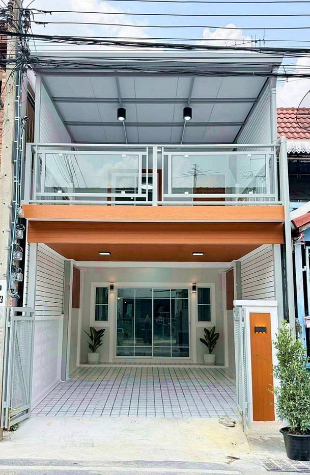 รูป บ้านสวย  มีระเบียงด้านหน้า  #หมู่บ้านพระปิ่น 3  บางใหญ่  ซอยตลาดพระปิ่น 3  ทาวน์เฮ้าส์ 3 ห้องนอน  ใกล้เซ็นทรัล เวสเกต   - รูปที่ 3/21