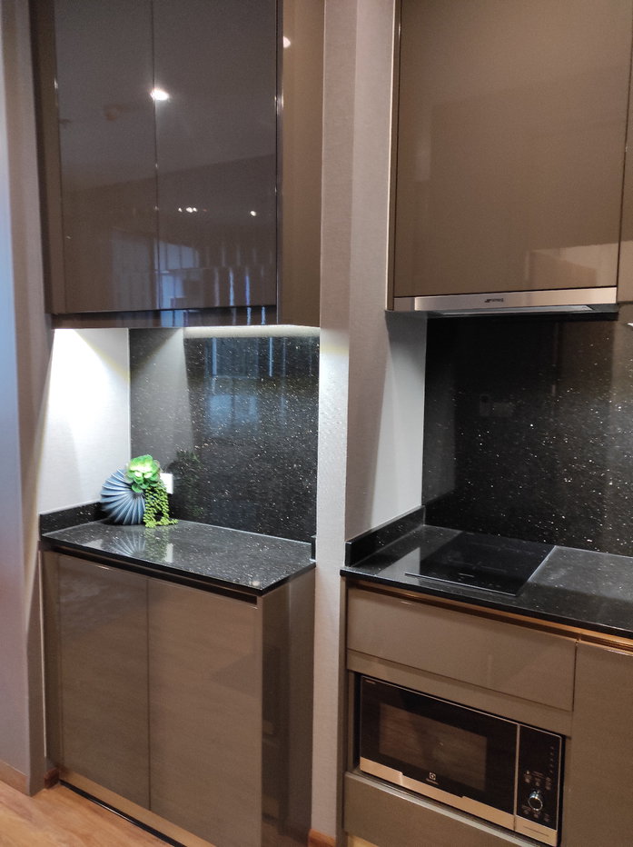 รูป ✨FOR RENT | Noble Ploenchit | High Floor | 1 BD Modern Luxury Built-ins | Contact 0817010651✨ - รูปที่ 10/16
