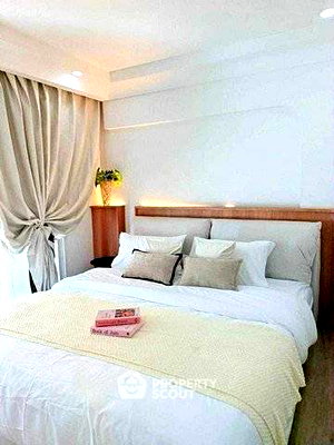 Condos for sale 700 Year Sports Arena Chiang Mai : 1-BR Condo at Hillside 3 Condominium close to Nimmanhaemin (ID 2889484)