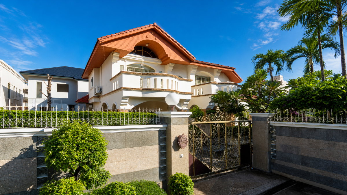 รูป ขายบ้านเดี่ยว หมู่บ้านปรีชาล้ำเพชร รามคำแหง 76 ใกล้รถไฟฟ้าสายสีส้ม สถานีศรีบูรพา - รูปที่ 1/15