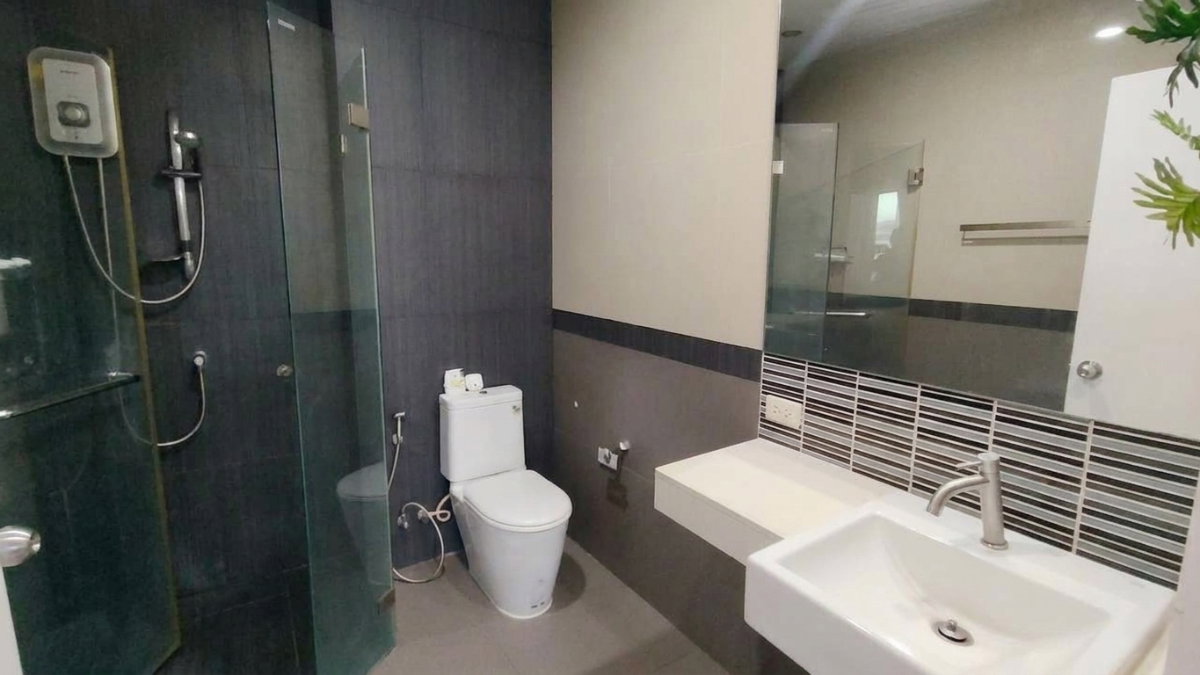 picture Condo for Sale: Chewathai Ramkhamhaeng | Corner Unit | Only ฿1.99M! - 5/32
