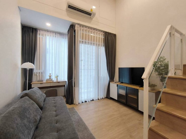 รูป 🏢 𝐒𝐢𝐚𝐦𝐞𝐬𝐞 𝐑𝐚𝐦𝐚 𝟗 
 𝐑𝐞𝐧𝐭: 📍 Location: Near MRT Rama 9
🏢 Floor 
 Size: 37.5 SQ.M.
🛏️ Duplex 1 Bedroom | - รูปที่ 2/7