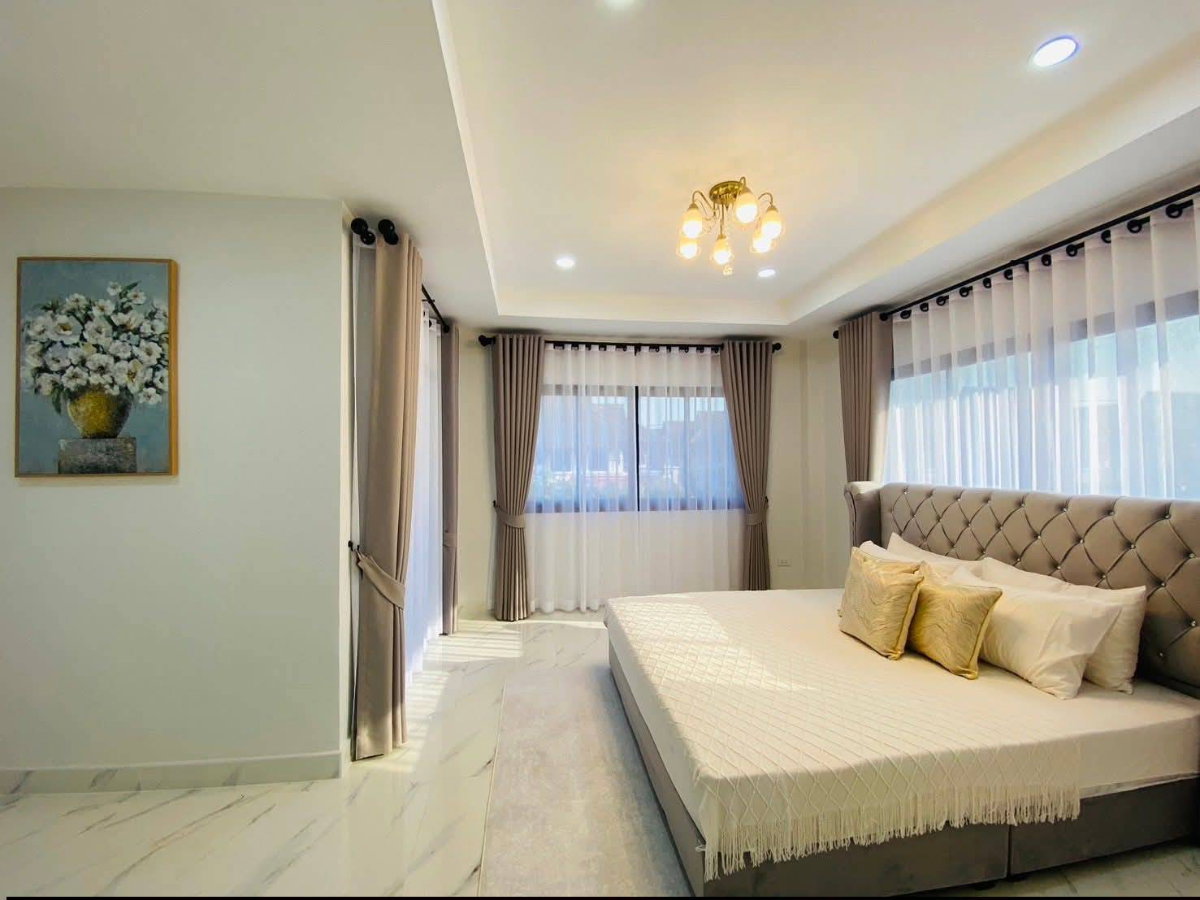 รูป บ้านเดี่ยว หลังใหญ่ ทำเลดี ตกแต่งใหม่ กว้างขวาง หมู่บ้านอารีน่าการ์เดนท์ ซ.สวนสยาม 24 (เสรีไทย3) คันนายาว - รูปที่ 13/24