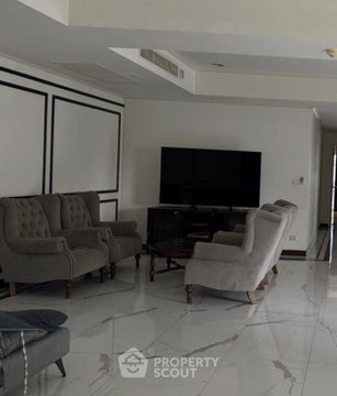คอนโด 3-ห้องนอน ที่ ลา วี ออง โรส เพลส คอนโดมิเนียม ใกล้ BTS ทองหล่อ (ID 2894845)