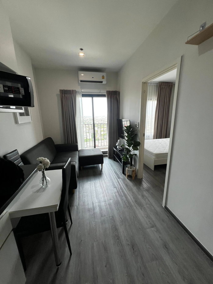 picture Rich Park @ Triple Station Condo For Rent - 2/6