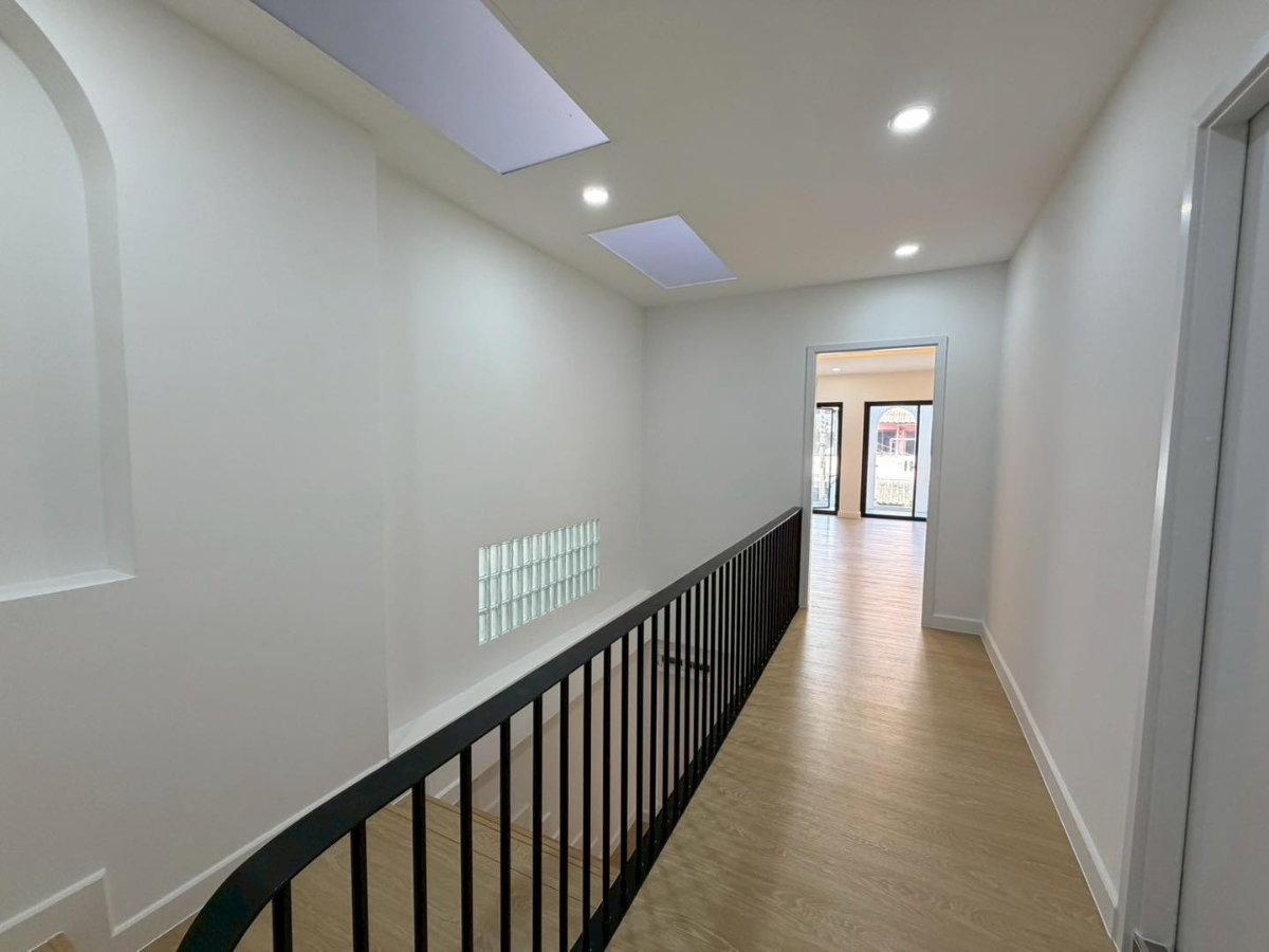 รูป 🏡 ขายทาวน์เฮาส์ 2 ชั้น หมู่บ้านเมืองเพชรวิลเลจ  📍ถนนสวนผัก ซอยทุ่งมังกร 10 แขวงฉิมพลี เขตตลิ่งชัน กรุงเทพมหานคร - รูปที่ 23/28