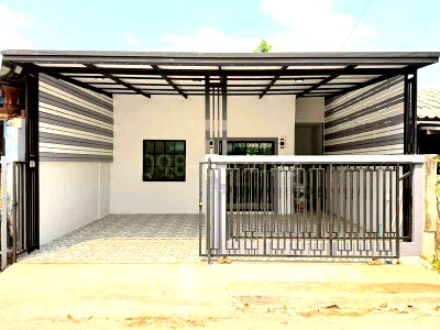 Houses for sale Saphan Sung : FOR SALE  HOUSE PROPERTY  1990000 BAHT.