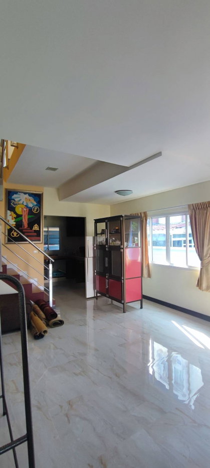 รูป ขายบ้านแฝดสภาพดี 25ตารางวา พร้อมอยู่ ในซอยหมู่บ้านบัวขาว รามคำแหง174   ทำเลดีเจริญ  - รูปที่ 2/16