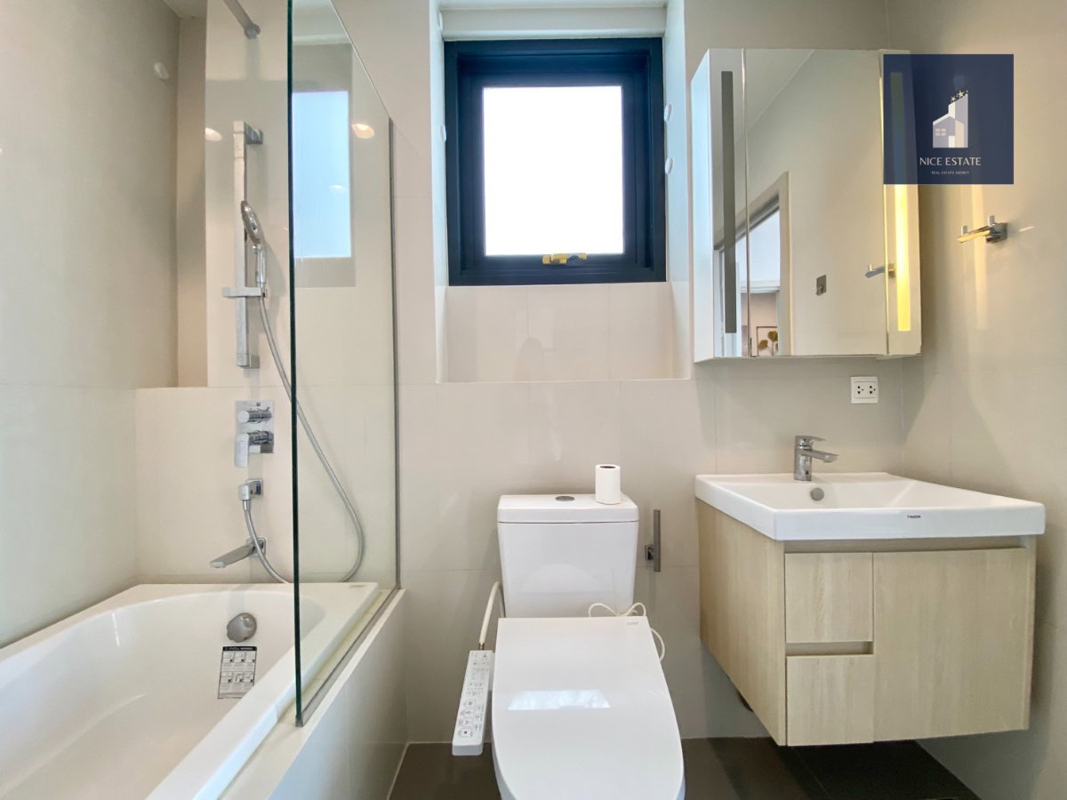รูป Oka Haus Sukhumvit 36 Free Shuttle to BTS Thonglor  2Bed 2Bath with Bathtub Take River View - รูปที่ 9/17