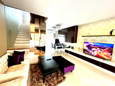 Townhouses for rent Bangkok : 3 Bedroom Townhouse for rent at Baan Klang Muang Urbanion Rama 9 - Ladprao 1646132
