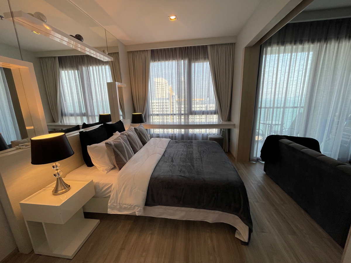 รูป For rent Aeras Beachfront Condo SeaView Free  Internet WiFi  - รูปที่ 20/39