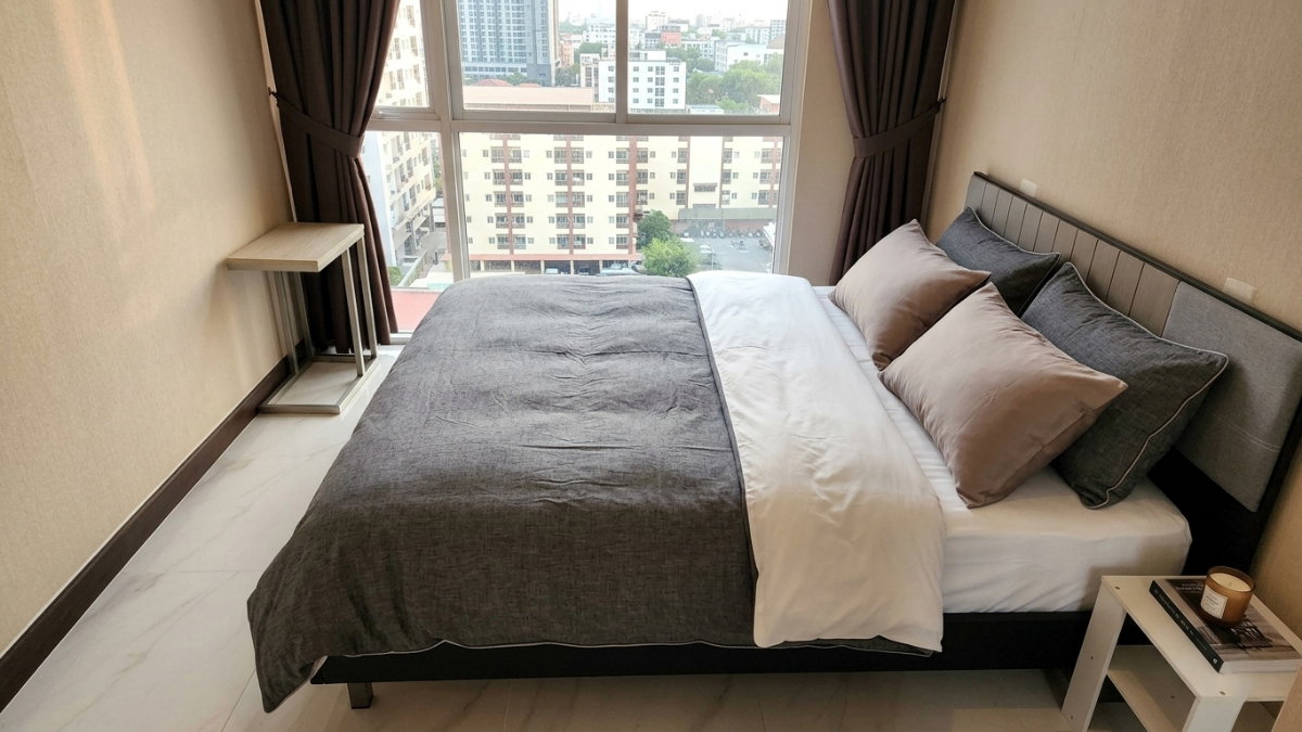 picture Condo for Sale: Chewathai Ramkhamhaeng | Corner Unit | Only ฿1.99M! - 3/32
