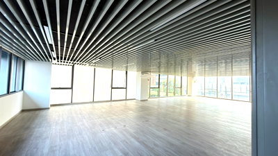 Office for rent University of the Thai Chamber of Commerce : WS7436 🏢 Office for rent | NICE 2 Building, Ratchadaphisek, near MRT Sutthisan, only 300 meters away.
