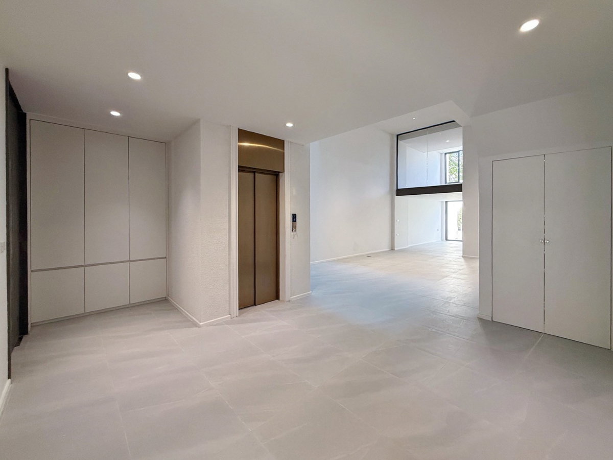 รูป 🏡✨  ให้เช่า Townhome & Home Office 4.5 ชั้น | ซอยปรีดี 14 (สุขุมวิท 71) ใกล้เอกมัย–ทองหล่อ ✨ - รูปที่ 18/23