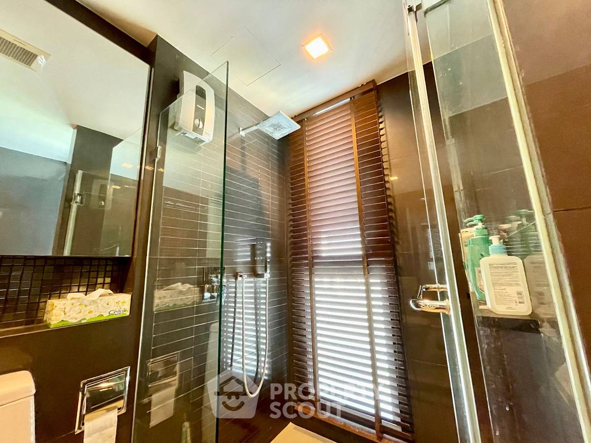 รูป คอนโด 2-ห้องนอน ที่ ริธึ่ม สาทร ใกล้ BTS สะพานตากสิน (ID 2897105) - รูปที่ 16/18
