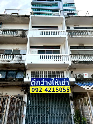 Shophouses for rent Bangkok : Commercial Building for rental 