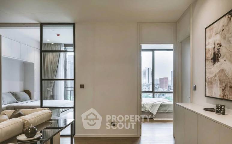 picture 2-BR Condo at Muniq Langsuan near BTS Ratchadamri (ID 2855461) - 2/5