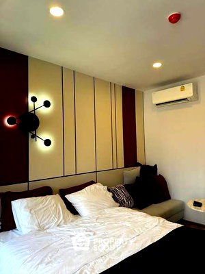 Condos for rent : 1-BR Condo at SOHO Bangkok Ratchada near MRT Huai Khwang (ID 2893595)
