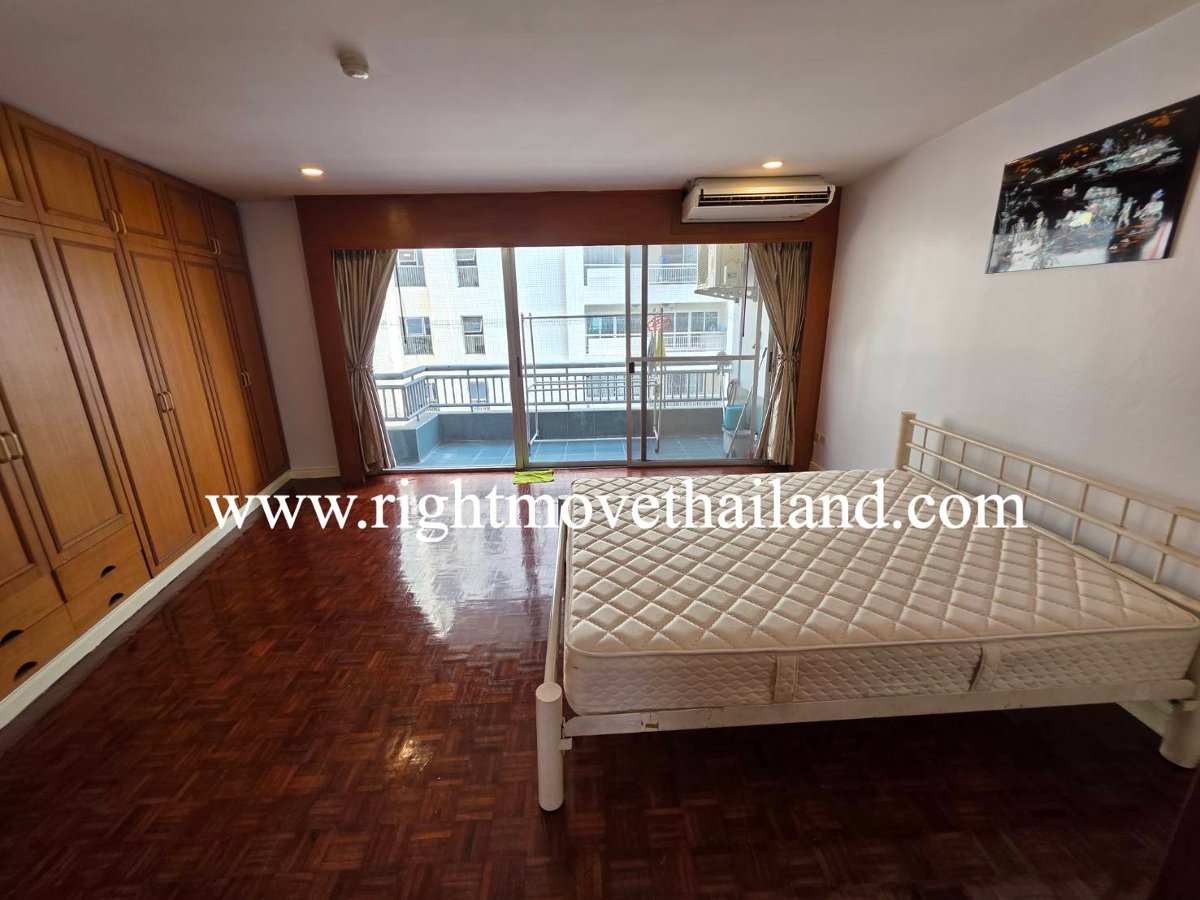 picture CA10811 Penthouse Condo for Rent – Pridi 14 - 12/18