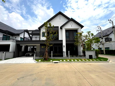 Houses for rent Samut Prakarn : 🏙️ House for Rent - Centro Bangna | 4 Bedrooms 303 Sq.m.