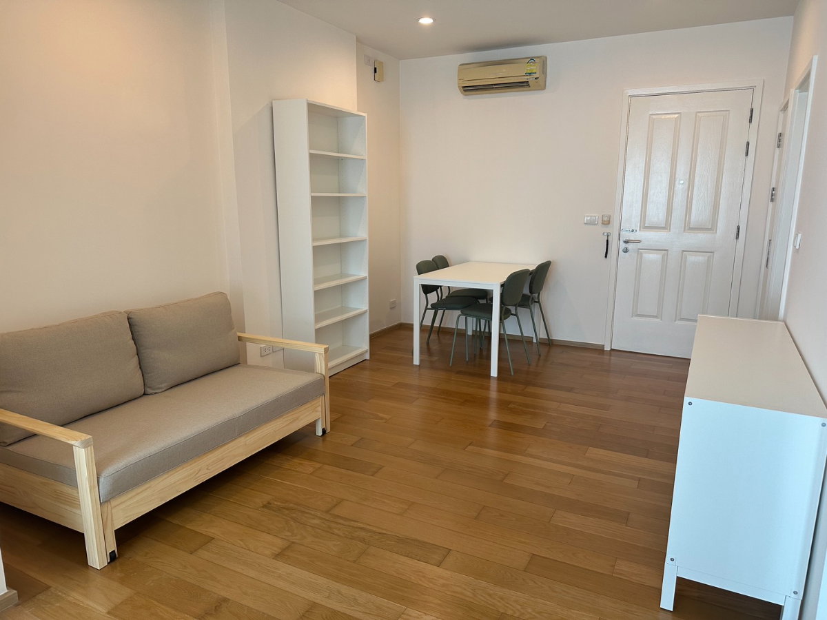 รูป ให้เช่า Hive Sathorn ห้องสวย ราคาดีมาก ตกแต่งเฟอร์ครบ พร้อมอยู่ DS2998 | Line @Dstay - รูปที่ 3/17