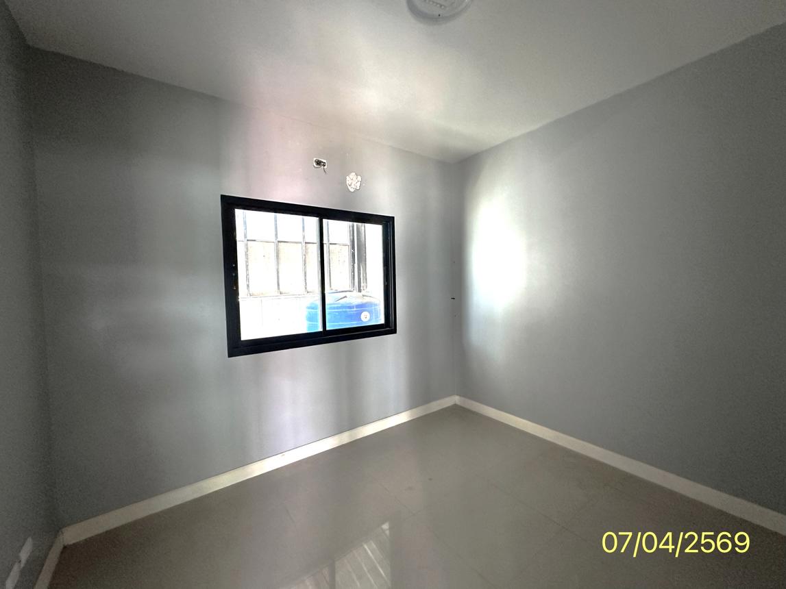 picture TOWN HOUSE 28.7 Sq.w. Lat Lum Kaeo Pathumthani for 2.2M - 24/40