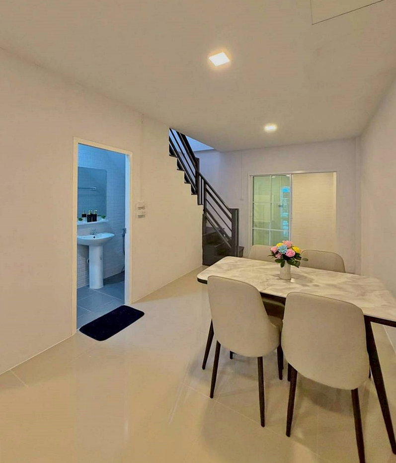 รูป บ้านสวย ใจกลางเมืองนนทบุรี #หมู่บ้านลภาวัล 5 ท่าอิฐ รีโนเวทใหม่ ใกล้ MRT บางรักน้อย ท่าอิฐ - รูปที่ 6/19