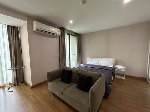 The Nimmana CONDO 16,000 Baht/month at Nimman Road soi 6 Tel.082-3899314(Bubu)