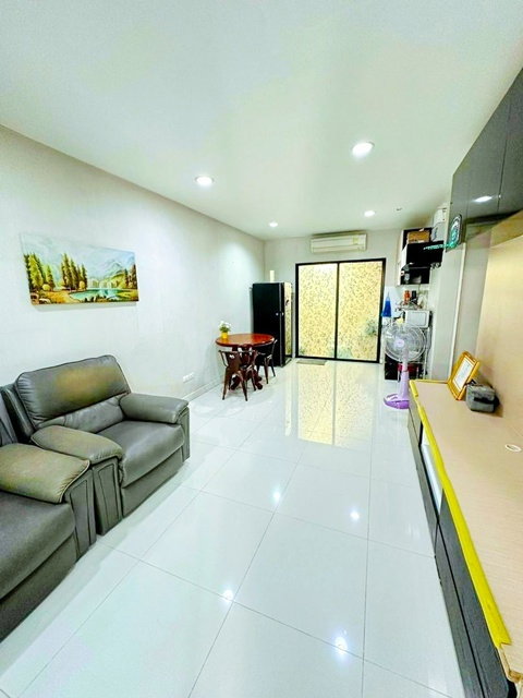 รูป เมืองสาทร กัลปพฤกษ์ 3 นอน แยกกำนันแม้น 500 ม. ทำเลใกล้MRT ภาษีเจริญ 1.3 กม. ทาวน์โฮม 3 ชั้น3 น้ำ .19 ตร.ว. 230 ตร.ม.BTS บางหว้า - รูปที่ 5/8