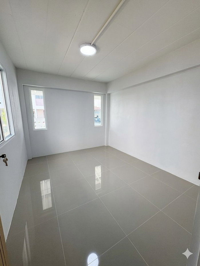 รูป 🏠 ขายด่วน! บ้านเอื้ออาทรสันกำแพง — สภาพสวย พร้อมเข้าอยู่ ✨ - รูปที่ 6/11
