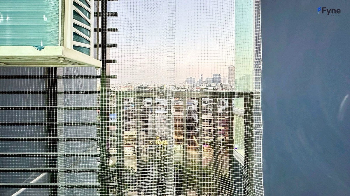 picture Code: 26KJ2332  for rent The Base Sukhumvit 77 🔥🔥 Line ID: @kjcondo (with @)🔥🔥 - 10/15