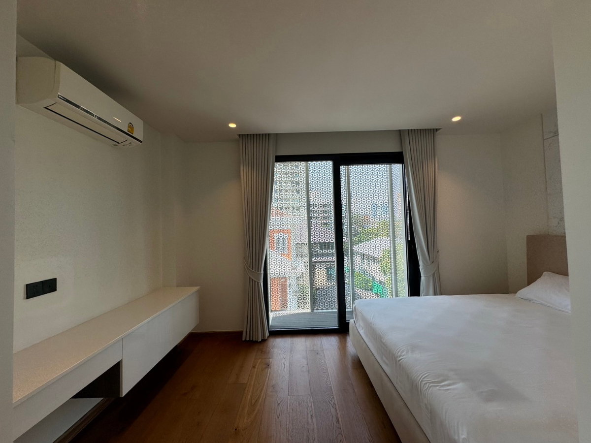 รูป ขาย บ้านใหม่ 5 ชั้น พร้อมลิฟท์ ใกล้ BTS ตกแต่งสไตล์ Modern Minimal ** NO CO-AGENT ** - รูปที่ 1/18
