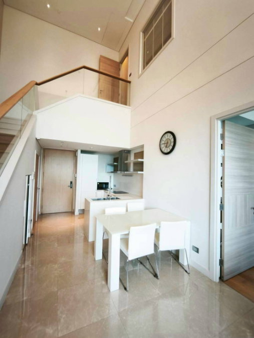 รูป เช่า Sindhorn Residence✨ 2Bed Duplex (99ตรม.) วิวสวนลุม 🌳 เลย์เอาท์เหมือนบ้าน ทำเลหลังสวน-ชิดลม Rare Item นานๆ หลุดที!📍 100k/ด. ว่างพร้อมอยู่🔑 - รูปที่ 11/15