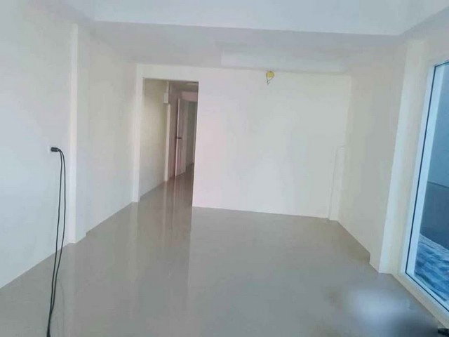 รูป MHR122  10 ห้องทำงาน! ให้เช่าอาคาร 3 ชั้น บางแก้ว-บางพลี พื้นที่เยอะ 7 ห้องน้ำ เหมาะทำออฟฟิศขนาดใหญ่ - รูปที่ 3/9