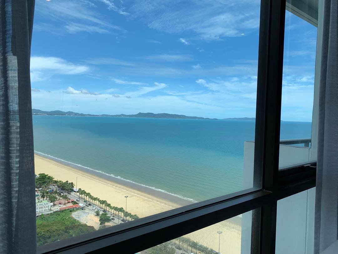 รูป For rent Aeras Beachfront Condo SeaView Free  Internet WiFi  - รูปที่ 8/39