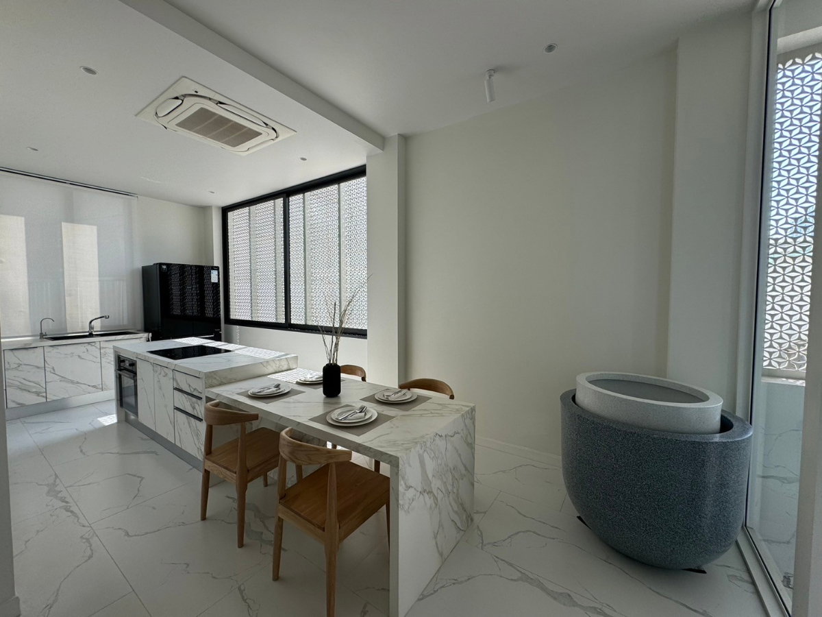 รูป ขาย บ้านใหม่ 5 ชั้น พร้อมลิฟท์ ใกล้ BTS ตกแต่งสไตล์ Modern Minimal ** NO CO-AGENT ** - รูปที่ 10/18