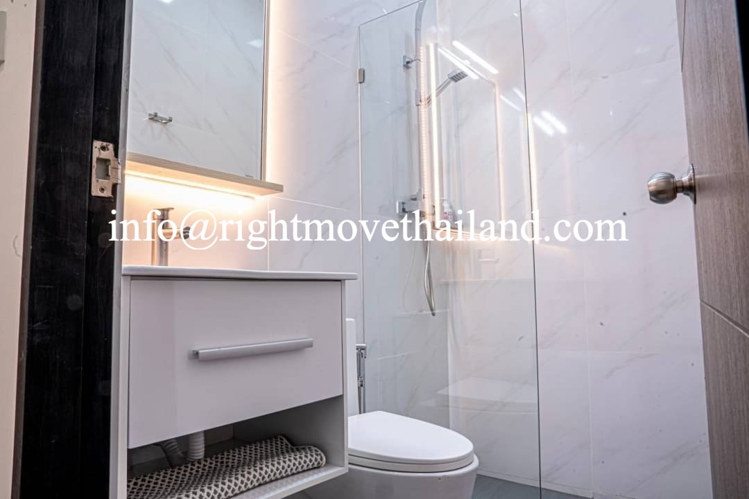 รูป HR2174 Klongtan Niwet Townhouse For Rent - รูปที่ 16/19