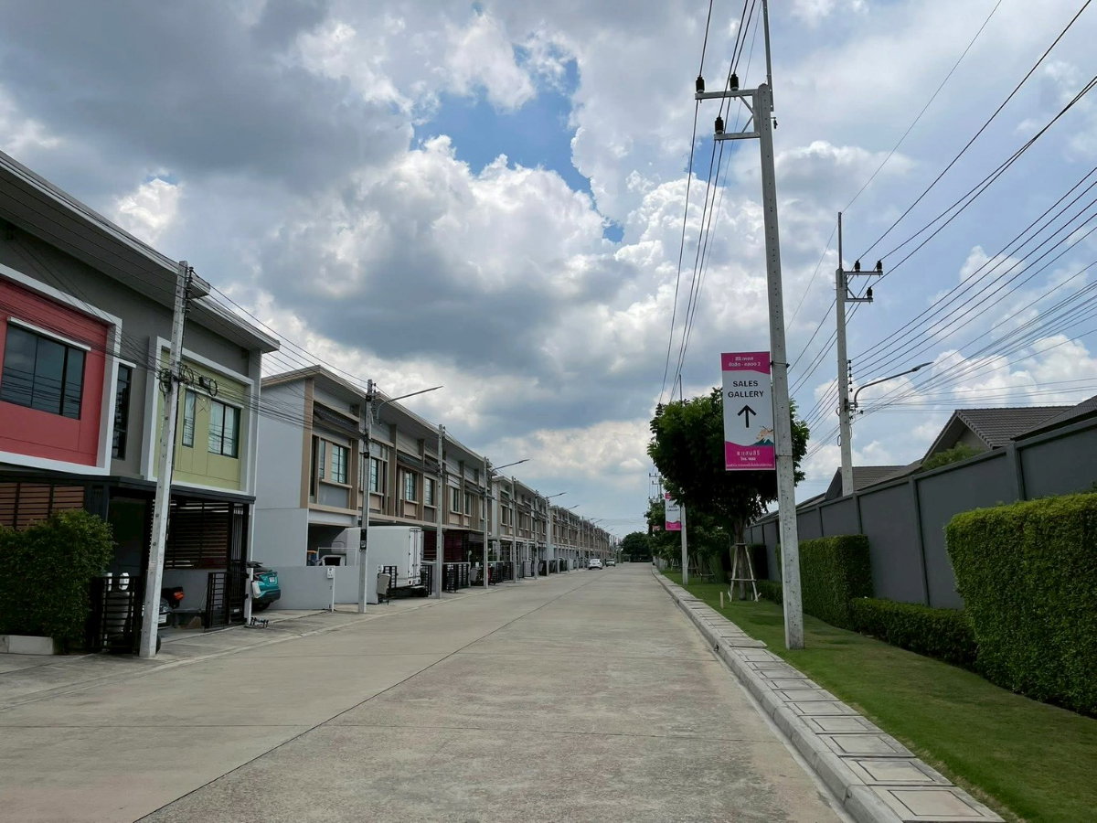 รูป 🏡✨ ให้เช่า SIRI PLACE รังสิต – คลอง 2 4 ห้องนอน 3 ห้องน้ำ ทาวน์โฮมสไตล์ญี่ปุ่นจาก Sansiri บรรยากาศอบอุ่น น่าอยู่มาก บ้านสวย ดูแลดี พร้อมเฟอร์ครบ - รูปที่ 13/16