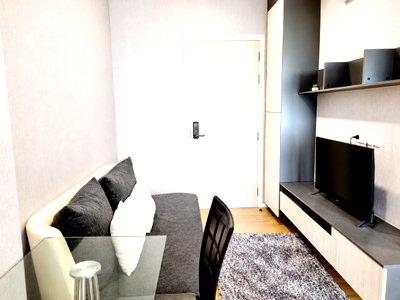 Condos for sale : Condo for Sale at Notting Hill Laemchabang – Sriracha  - High Floor | Fully Furnished | Ready to Move In