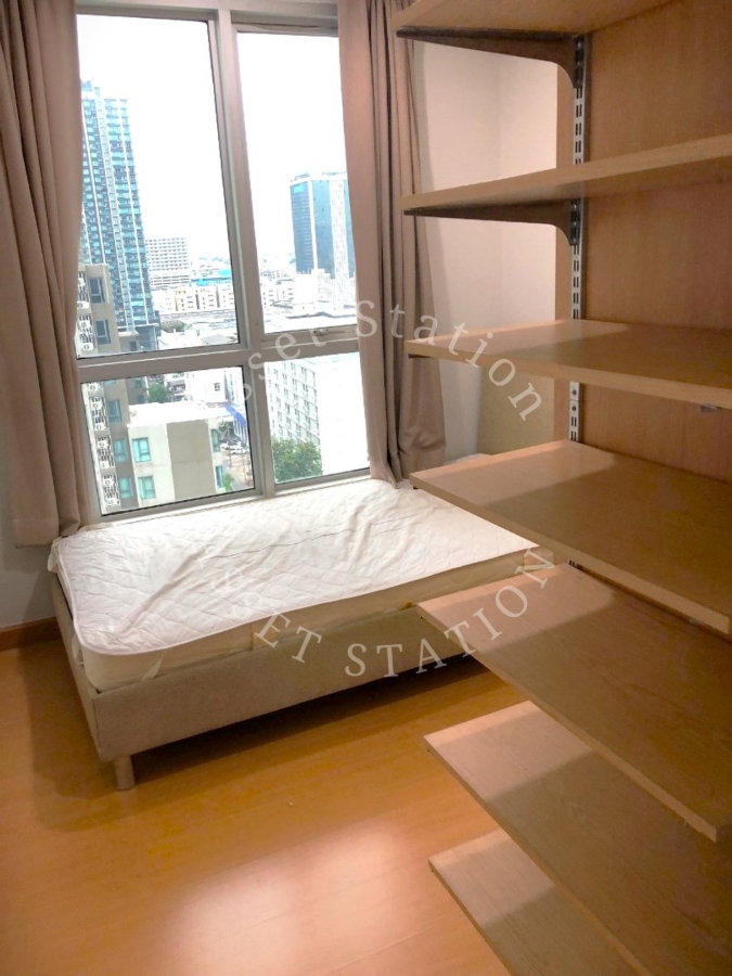 รูป 💎พร้อมเช่า Life @ Ratchada Huaikwang ห้องใหญ่ 2 ห้องนอน เฟอร์ครบ🚅 - รูปที่ 2/6